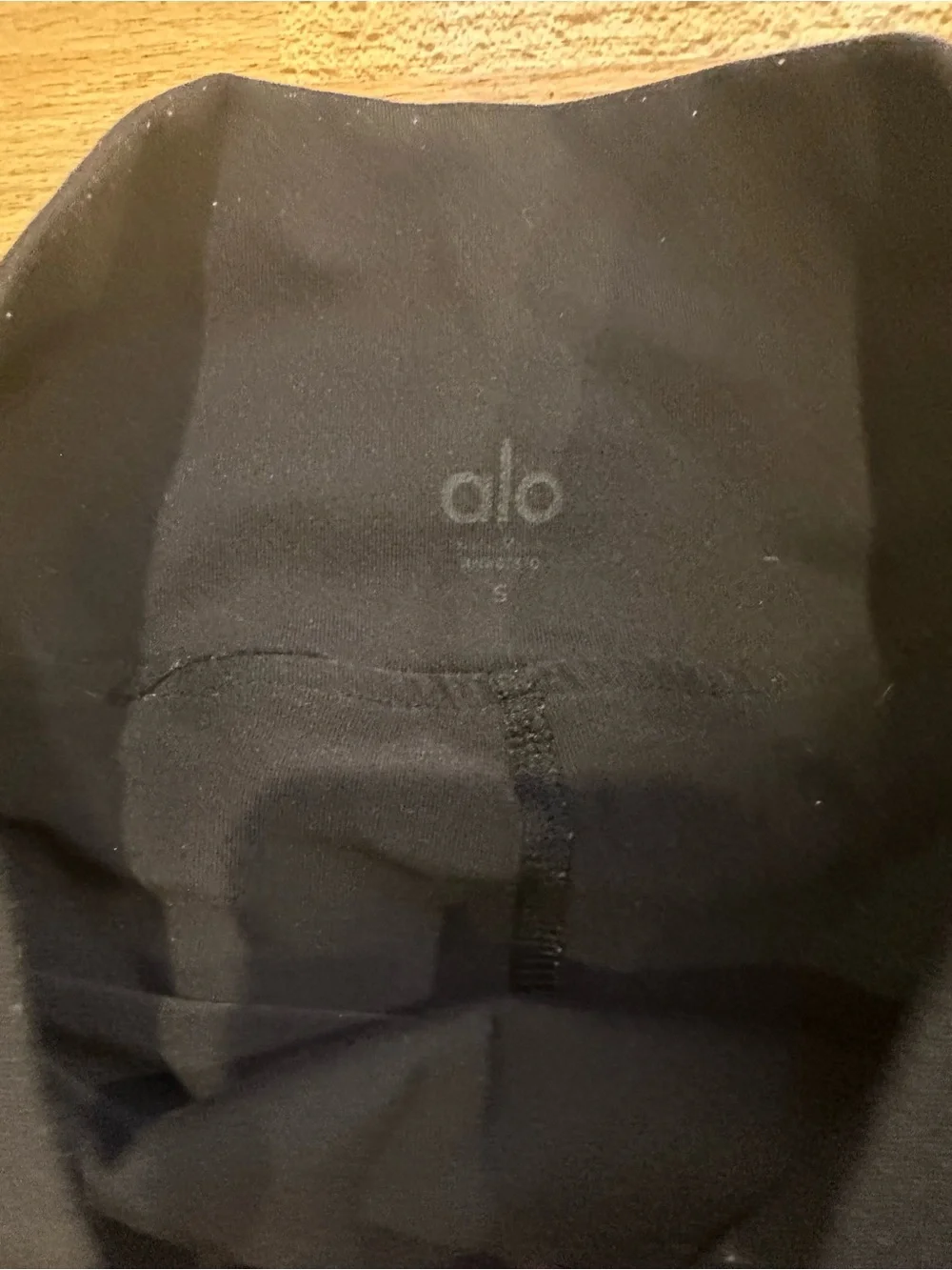ALO Yoga black layered